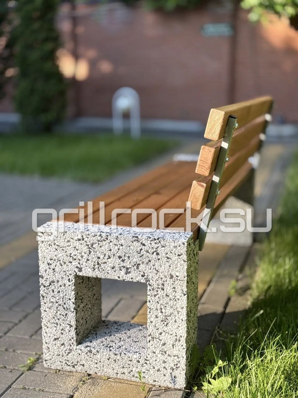 Скамейка “Арена” со спинкой Скамейка “Арена” со спинкой